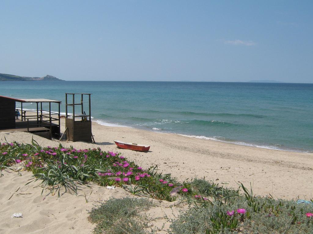 Marina Manna Hotel And Club Village Valledoria  Extérieur photo