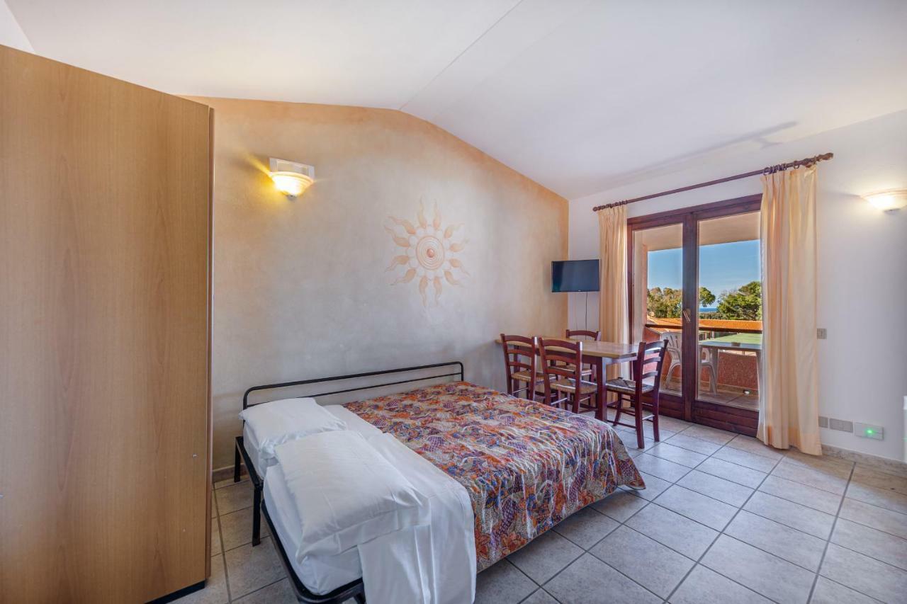 Marina Manna Hotel And Club Village Valledoria  Extérieur photo